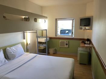 Ibis Budget Campbelltown - Geraldton Accommodation 5