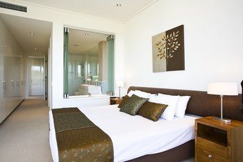White Shells Luxury Apartments - Geraldton Accommodation 2