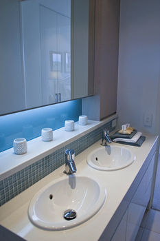 White Shells Luxury Apartments - Geraldton Accommodation 9