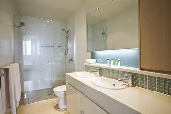 White Shells Luxury Apartments - Geraldton Accommodation 13