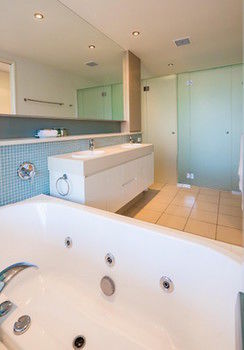 White Shells Luxury Apartments - Geraldton Accommodation 36