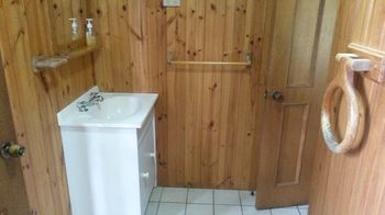Hunter Hideaway Cottages - Geraldton Accommodation 11