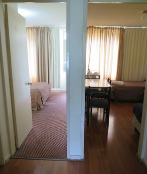 Amg Motel & Serviced Apartments - Geraldton Accommodation 5