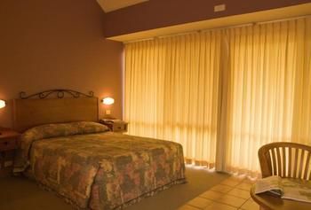 Rothbury Escape - Geraldton Accommodation 1