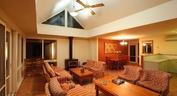 Rothbury Escape - Geraldton Accommodation 22