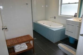 Culburra Beach House - Geraldton Accommodation 2