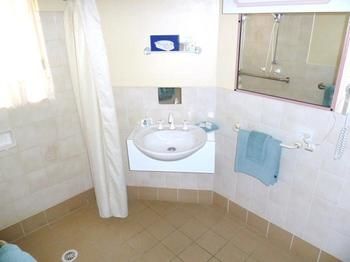 Mollymook Surfbeach Motel And Apartments - Geraldton Accommodation 15