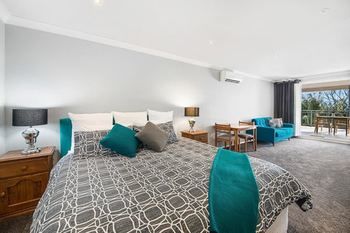 Forresters Beach Bed & Breakfast - Geraldton Accommodation 0