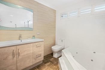 Forresters Beach Bed & Breakfast - Geraldton Accommodation 4