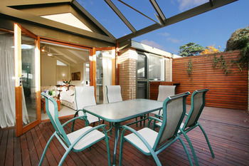 Wattle Holiday Rental - Geraldton Accommodation 7