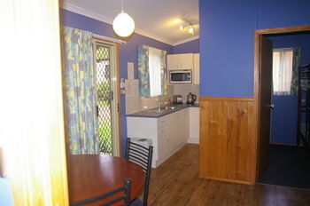 Jervis Bay Cabins - Geraldton Accommodation 7