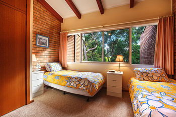 Mollymook Beach Units - Geraldton Accommodation 3
