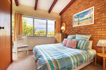 Mollymook Beach Units - Geraldton Accommodation 6