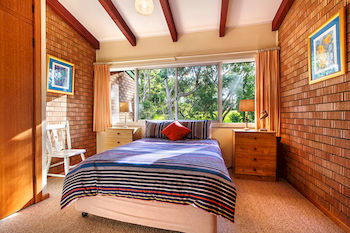 Mollymook Beach Units - Geraldton Accommodation 7