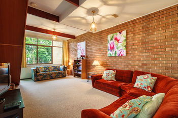 Mollymook Beach Units - Geraldton Accommodation 17