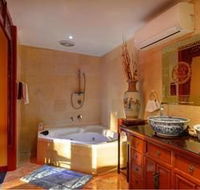 Mt Dandenong Imperial Retreat - Geraldton Accommodation