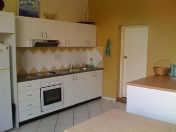 Sinclairs City Hostel - Geraldton Accommodation 0