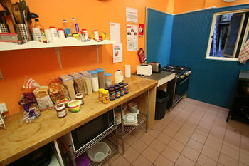 Zing Backpackers - Geraldton Accommodation 0