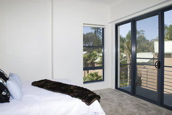 Mollymook Beachfront Executive Apartment - Geraldton Accommodation 15