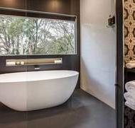 White Gates Cottage - Geraldton Accommodation