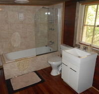 A Twist of Willow - Geraldton Accommodation