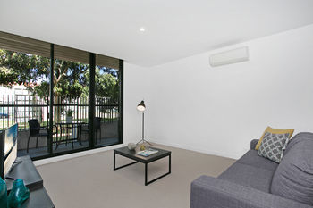 CAMPUS - Geraldton Accommodation 13