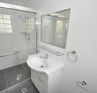 Balmain 1 Mont Furnished Apartment - Geraldton Accommodation