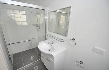 Balmain 1 Mont Furnished Apartment - Geraldton Accommodation 0