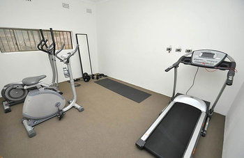 Balmain 1 Mont Furnished Apartment - Geraldton Accommodation 6