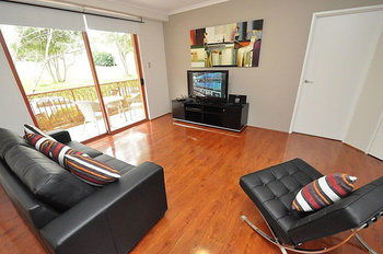 Balmain 12 Foy Furnished Apartment - Geraldton Accommodation 3