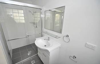 Balmain 3 Mont Furnished Apartment - Geraldton Accommodation 3