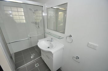 Balmain 2 Mont Furnished Apartment - Geraldton Accommodation 2