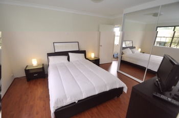 Balmain 2 Mont Furnished Apartment - Geraldton Accommodation 6