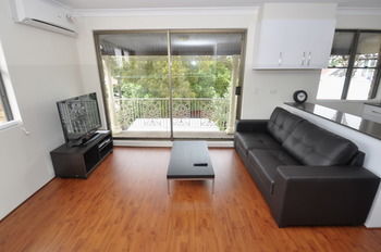 Balmain 2 Mont Furnished Apartment - Geraldton Accommodation 7