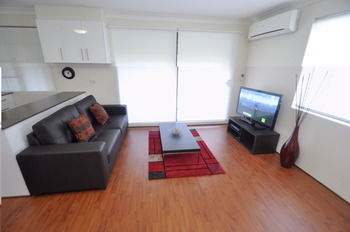 Balmain 2 Mont Furnished Apartment - Geraldton Accommodation 9