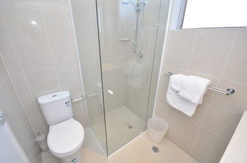 Cremorne 4 Ran Furnished Apartment - Geraldton Accommodation 0