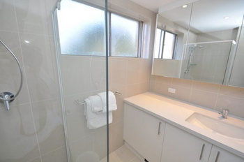 Cremorne 4 Ran Furnished Apartment - Geraldton Accommodation 4