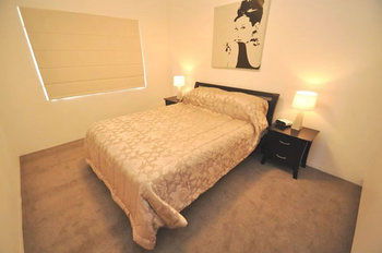 Cremorne 4 Ran Furnished Apartment - Geraldton Accommodation 6