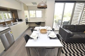 Cremorne 5 Win Furnished Apartment - Geraldton Accommodation 6