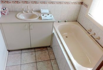Glen Apartments Melbourne - Geraldton Accommodation 13