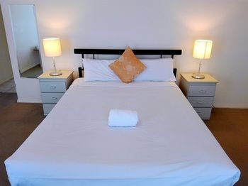 Glen Apartments Melbourne - Geraldton Accommodation 21