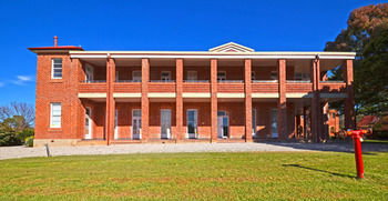 The Hallows Accommodation - Geraldton Accommodation 4