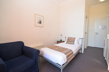The Hallows Accommodation - Geraldton Accommodation 14
