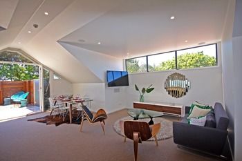 The Penthouse At Cremorne Point Manor - Geraldton Accommodation 13