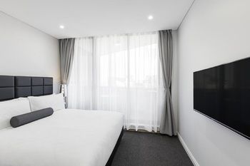Meriton Serviced Apartments Church Street - Geraldton Accommodation 9