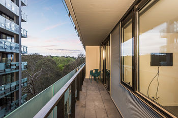 Playhouse Apartments - Geraldton Accommodation 2