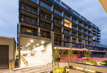 Playhouse Apartments - Geraldton Accommodation 9