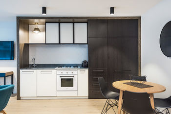 Playhouse Apartments - Geraldton Accommodation 17