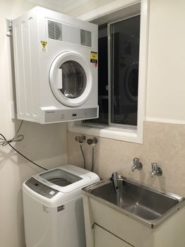 Ivy Units Glen Waverley - Geraldton Accommodation 4