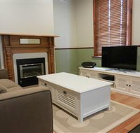 Myrtle Cottage - Geraldton Accommodation